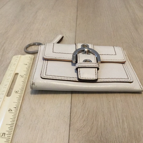 Coach cream leather wallet with key fob and silver colored accents - Picture 5 of 5